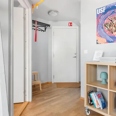 Vibrant And Lively Central Location. Mb401 Apartment