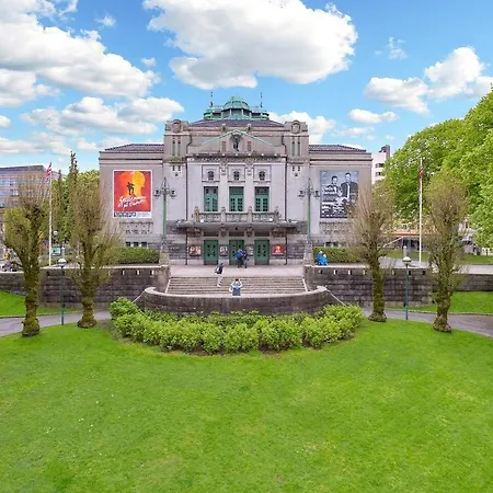 Vibrant And Lively Central Location. Mb401 Apartamento Bergen